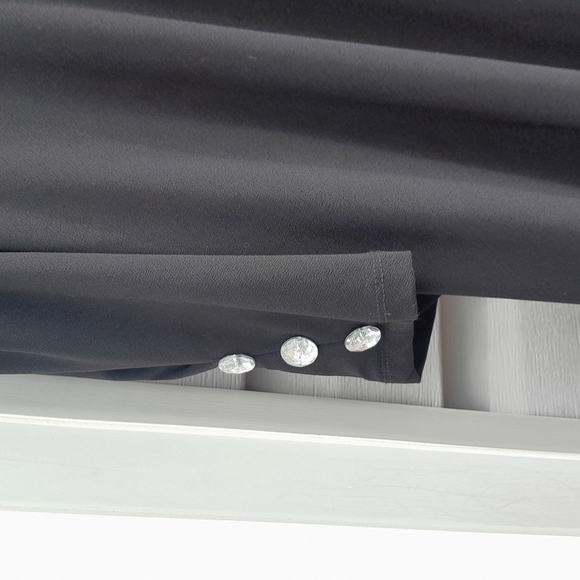 NWT 89th & Maddison Womens 2X  Black Blouse  Top with Button Detail - Picture 3 of 7